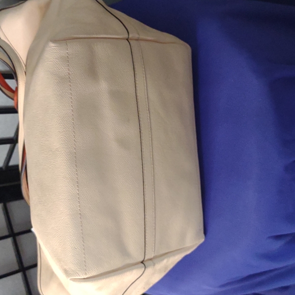 Coach Taxi Tote 💕 - Picture 6 of 11